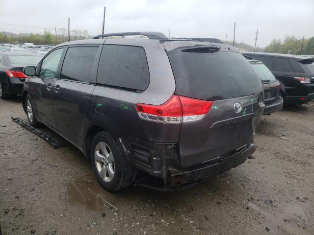 Photo 2 VIN: 5TDKK3DC2ES417410 - TOYOTA SIENNA LE 