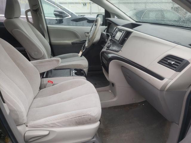 Photo 4 VIN: 5TDKK3DC2ES417410 - TOYOTA SIENNA LE 