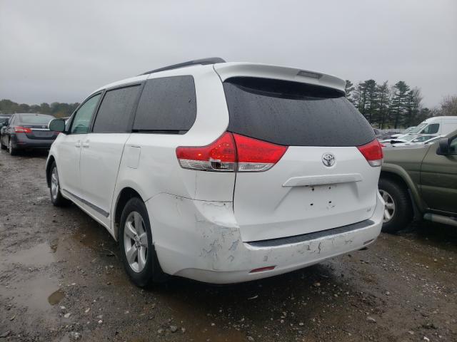 Photo 2 VIN: 5TDKK3DC2ES419884 - TOYOTA SIENNA LE 