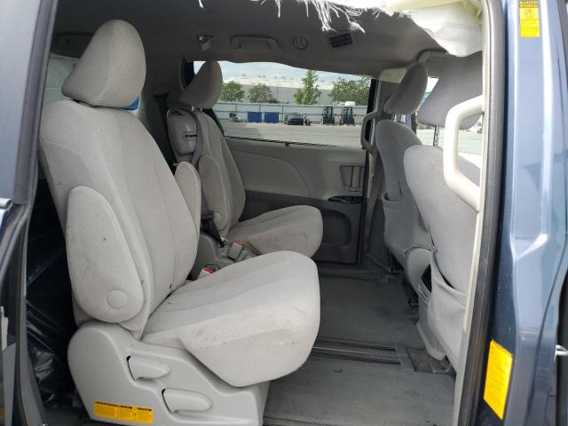 Photo 10 VIN: 5TDKK3DC2ES424065 - TOYOTA SIENNA LE 