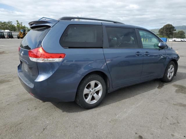 Photo 2 VIN: 5TDKK3DC2ES424065 - TOYOTA SIENNA LE 