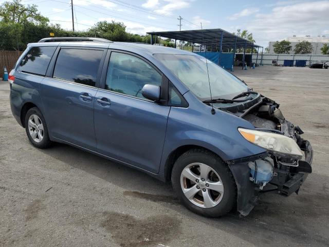 Photo 3 VIN: 5TDKK3DC2ES424065 - TOYOTA SIENNA LE 