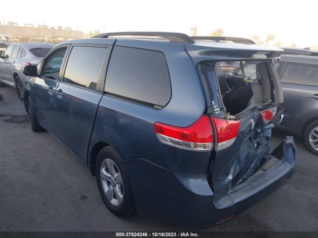 Photo 2 VIN: 5TDKK3DC2ES460970 - TOYOTA SIENNA 