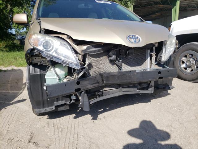 Photo 8 VIN: 5TDKK3DC2ES493290 - TOYOTA SIENNA LE 