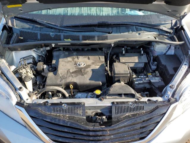 Photo 11 VIN: 5TDKK3DC2ES493452 - TOYOTA SIENNA LE 