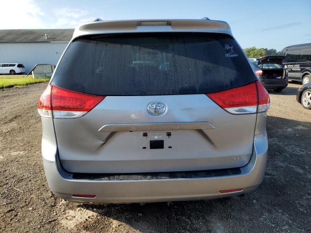 Photo 5 VIN: 5TDKK3DC2ES493452 - TOYOTA SIENNA LE 