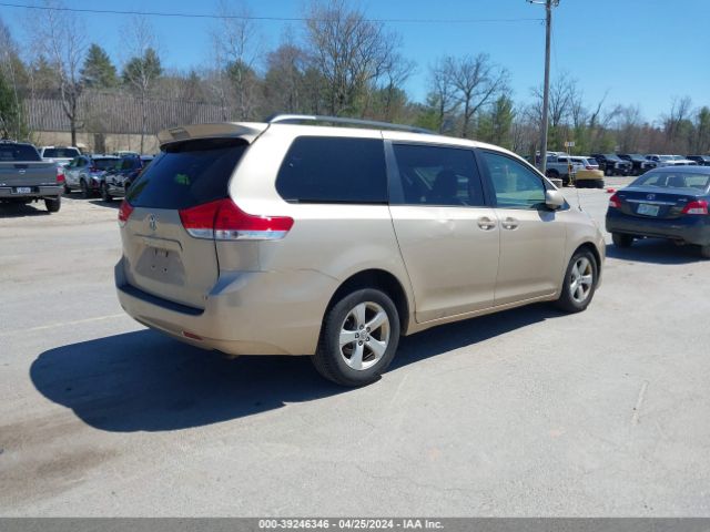 Photo 3 VIN: 5TDKK3DC2ES516504 - TOYOTA SIENNA 