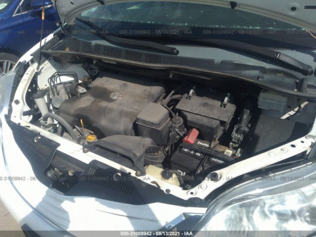 Photo 9 VIN: 5TDKK3DC2FS527746 - TOYOTA SIENNA 