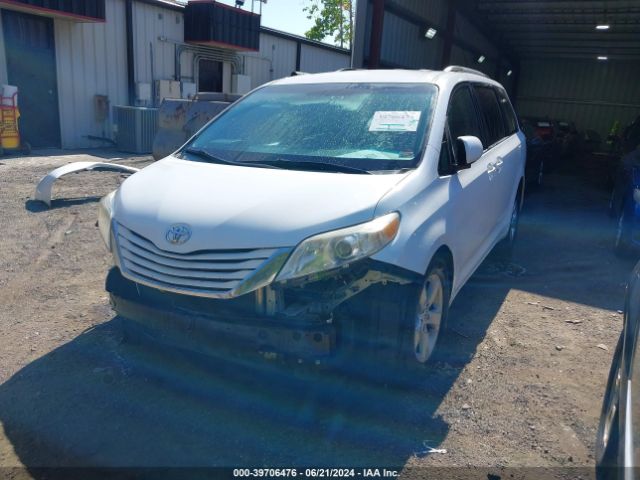 Photo 1 VIN: 5TDKK3DC2FS528931 - TOYOTA SIENNA 