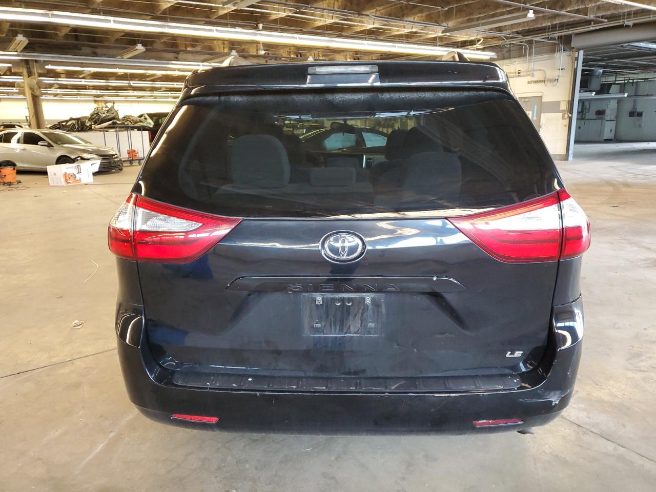 Photo 5 VIN: 5TDKK3DC2FS551903 - TOYOTA SIENNA 