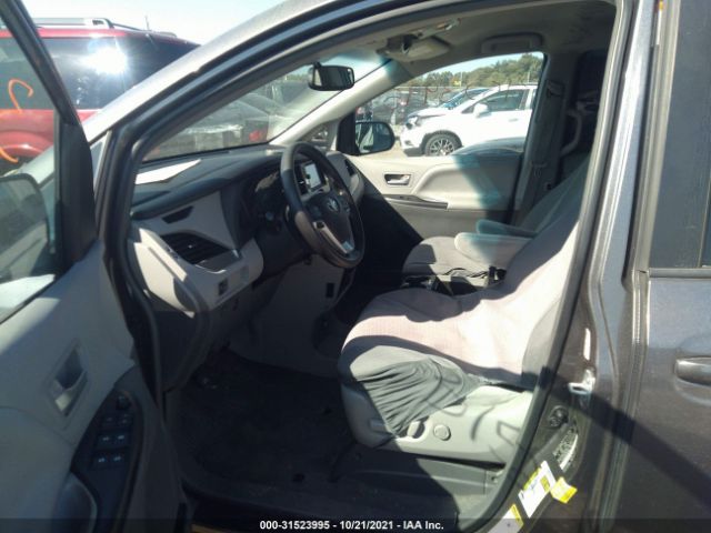 Photo 4 VIN: 5TDKK3DC2FS555868 - TOYOTA SIENNA 