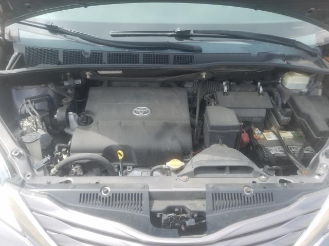 Photo 6 VIN: 5TDKK3DC2FS559905 - TOYOTA SIENNA LE 