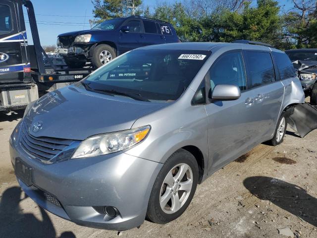 Photo 1 VIN: 5TDKK3DC2FS568149 - TOYOTA SIENNA LE 