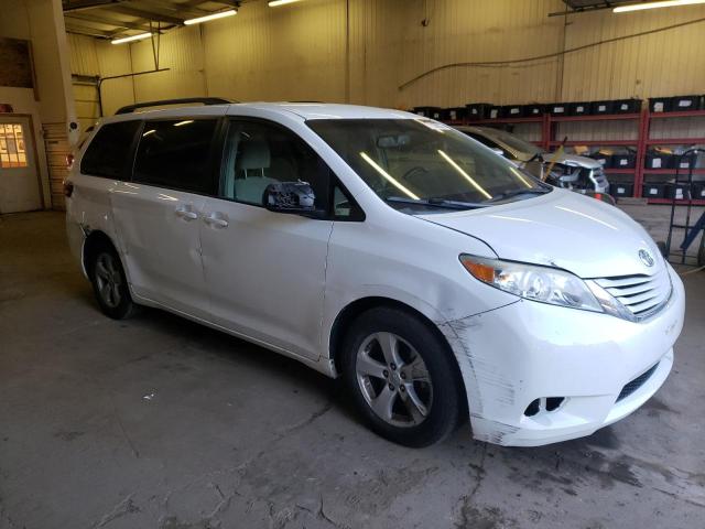 Photo 3 VIN: 5TDKK3DC2FS569530 - TOYOTA SIENNA LE 