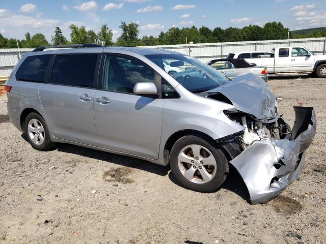 Photo 3 VIN: 5TDKK3DC2FS636093 - TOYOTA SIENNA LE 