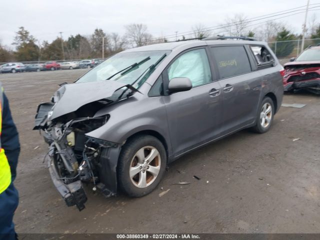 Photo 1 VIN: 5TDKK3DC2FS642346 - TOYOTA SIENNA 