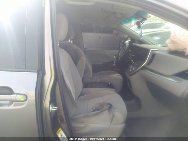 Photo 4 VIN: 5TDKK3DC2FS655906 - TOYOTA SIENNA 