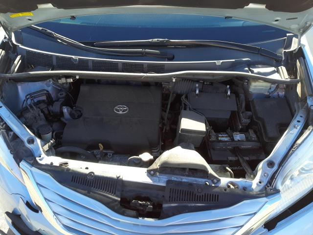 Photo 11 VIN: 5TDKK3DC2FS675380 - TOYOTA SIENNA LE 