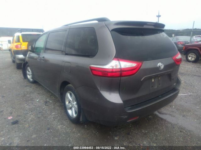 Photo 2 VIN: 5TDKK3DC2GS697364 - TOYOTA SIENNA 