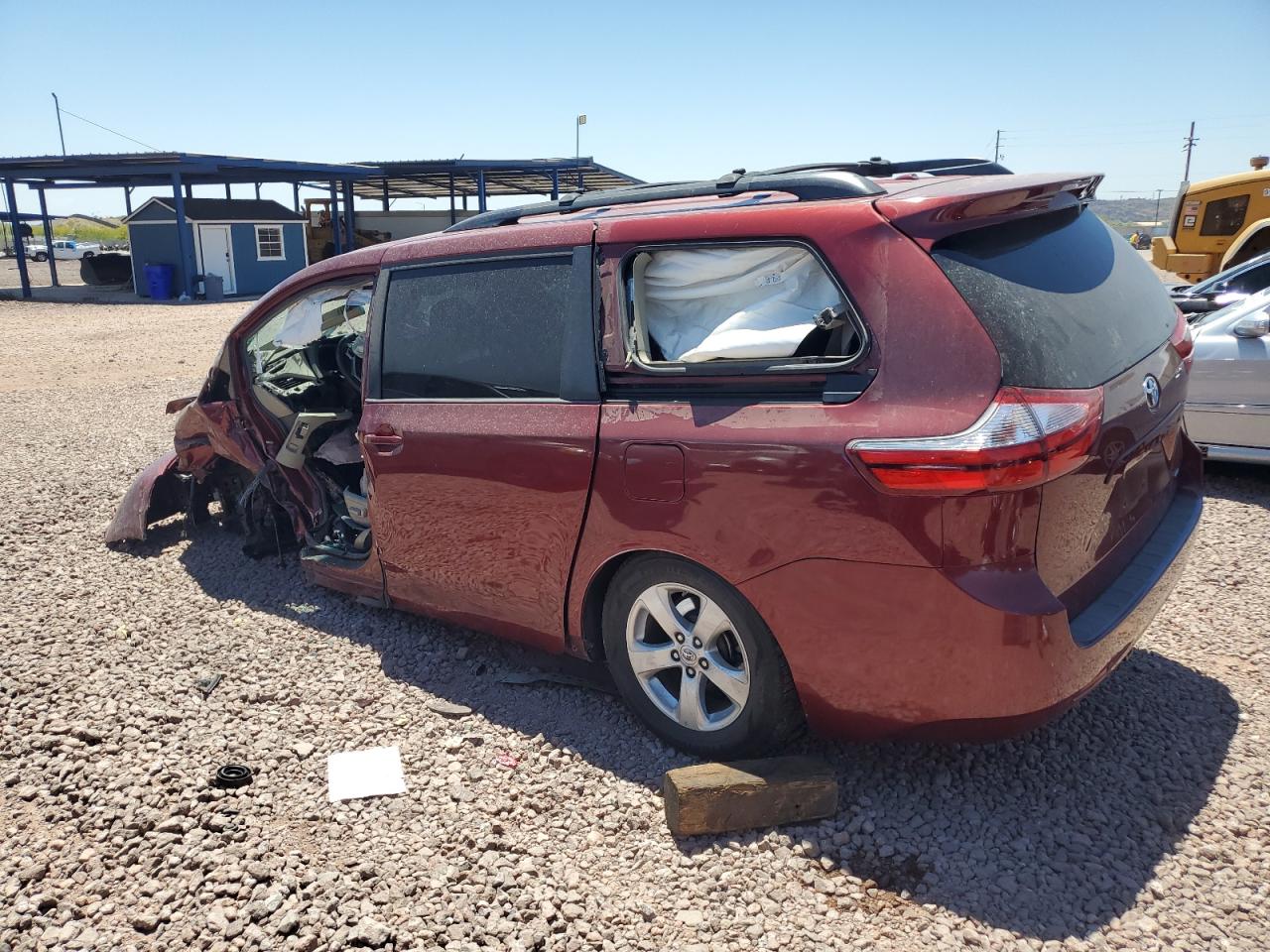 Photo 1 VIN: 5TDKK3DC2GS699860 - TOYOTA SIENNA 