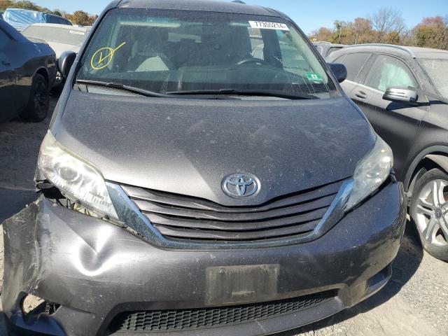 Photo 4 VIN: 5TDKK3DC2GS707200 - TOYOTA SIENNA LE 