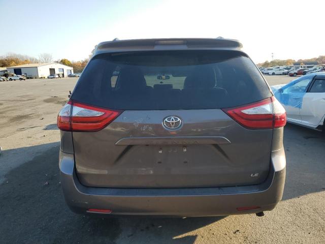 Photo 5 VIN: 5TDKK3DC2GS707200 - TOYOTA SIENNA LE 