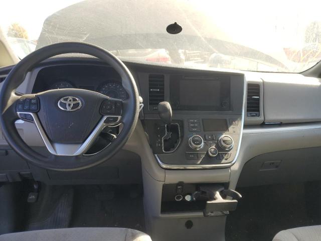 Photo 7 VIN: 5TDKK3DC2GS707200 - TOYOTA SIENNA LE 