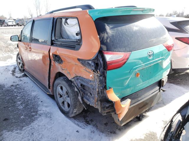 Photo 2 VIN: 5TDKK3DC2GS707441 - TOYOTA SIENNA LE 