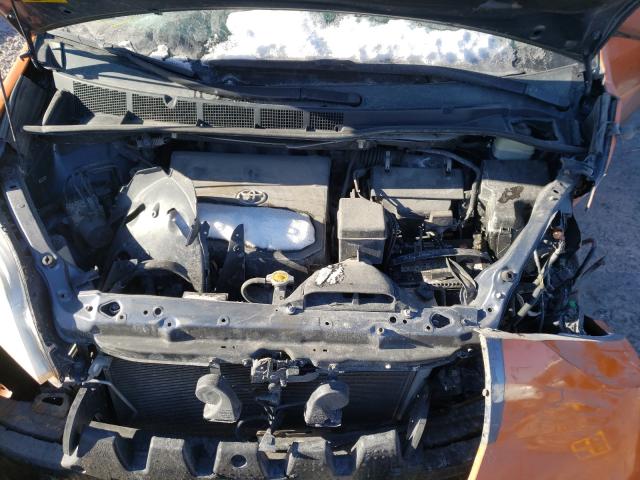 Photo 6 VIN: 5TDKK3DC2GS707441 - TOYOTA SIENNA LE 