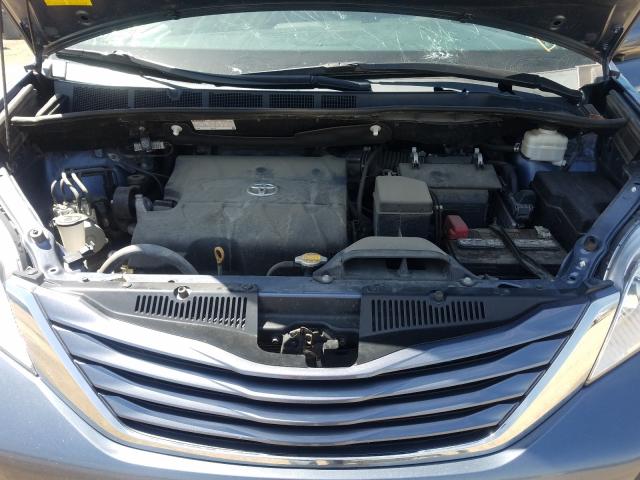 Photo 6 VIN: 5TDKK3DC2GS713577 - TOYOTA SIENNA LE 