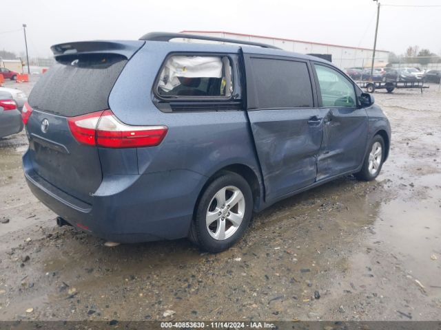 Photo 3 VIN: 5TDKK3DC2GS724661 - TOYOTA SIENNA 