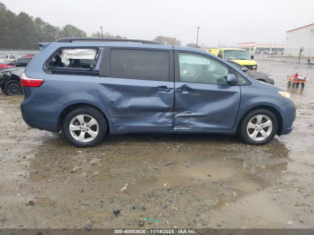 Photo 5 VIN: 5TDKK3DC2GS724661 - TOYOTA SIENNA 