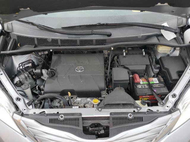 Photo 11 VIN: 5TDKK3DC2GS731853 - TOYOTA SIENNA LE 