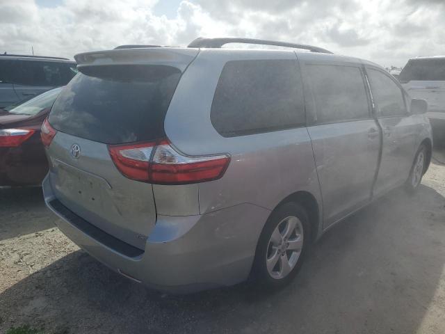 Photo 2 VIN: 5TDKK3DC2GS731853 - TOYOTA SIENNA LE 