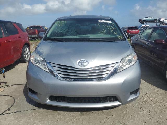 Photo 4 VIN: 5TDKK3DC2GS731853 - TOYOTA SIENNA LE 