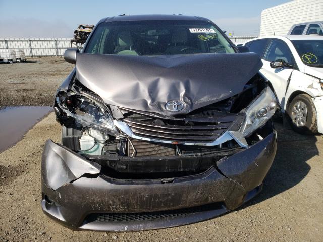 Photo 8 VIN: 5TDKK3DC2GS743324 - TOYOTA SIENNA 