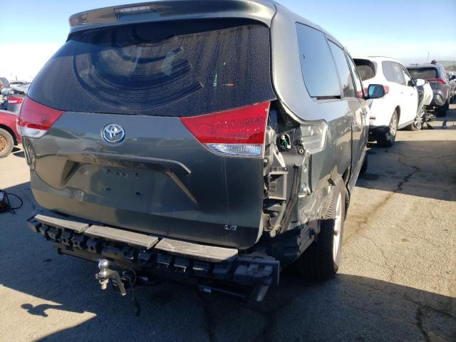 Photo 3 VIN: 5TDKK3DC3BS006481 - TOYOTA SIENNA LE 