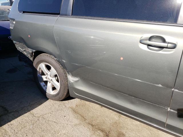 Photo 8 VIN: 5TDKK3DC3BS006481 - TOYOTA SIENNA LE 