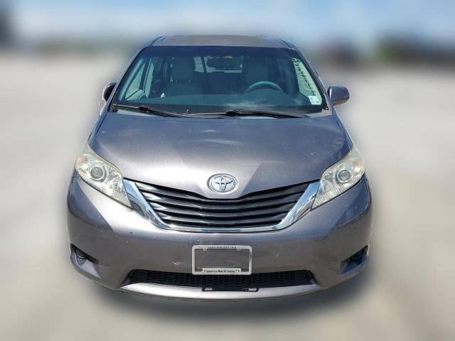 Photo 4 VIN: 5TDKK3DC3BS018792 - TOYOTA SIENNA LE 