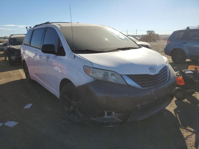 Photo 3 VIN: 5TDKK3DC3BS026892 - TOYOTA SIENNA LE 