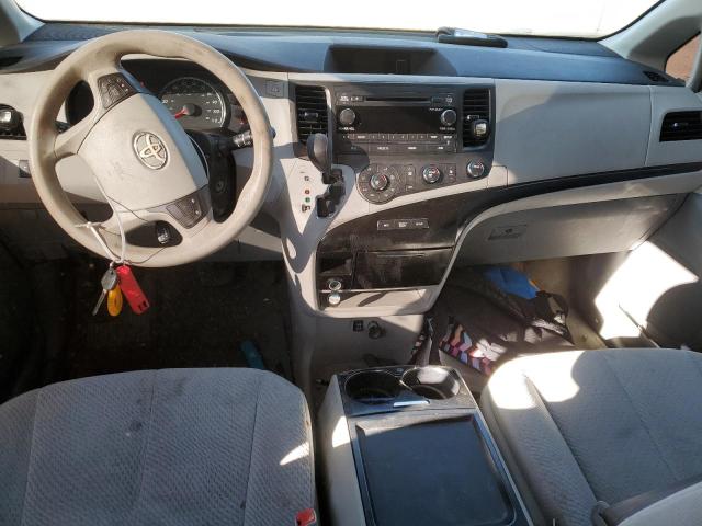 Photo 7 VIN: 5TDKK3DC3BS026892 - TOYOTA SIENNA LE 