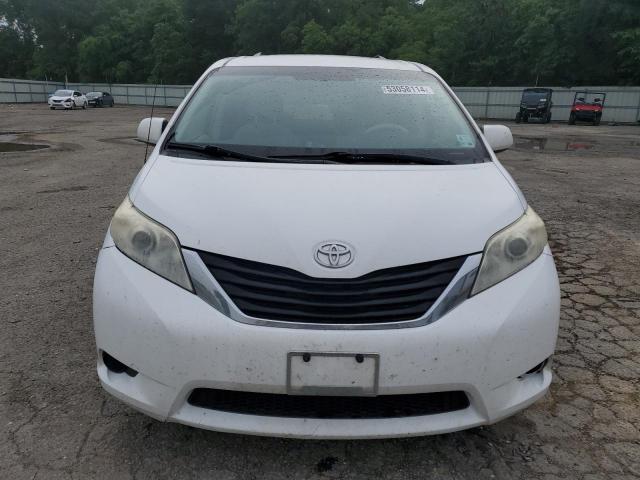 Photo 4 VIN: 5TDKK3DC3BS033471 - TOYOTA SIENNA LE 