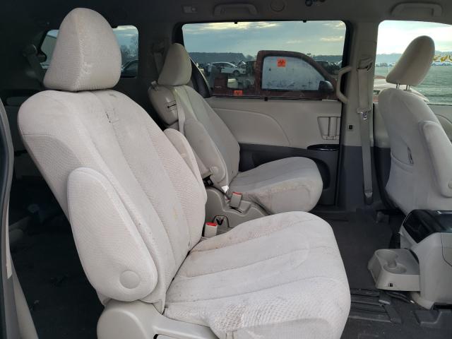 Photo 5 VIN: 5TDKK3DC3BS044700 - TOYOTA SIENNA LE 