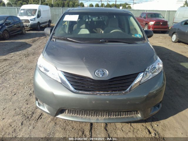 Photo 5 VIN: 5TDKK3DC3BS045362 - TOYOTA SIENNA 