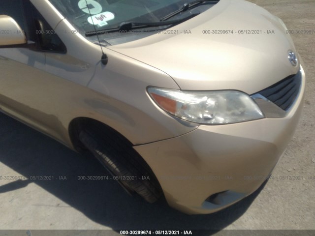 Photo 5 VIN: 5TDKK3DC3BS055762 - TOYOTA SIENNA 