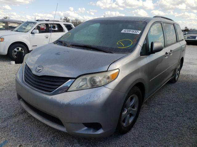 Photo 1 VIN: 5TDKK3DC3BS058578 - TOYOTA SIENNA LE 