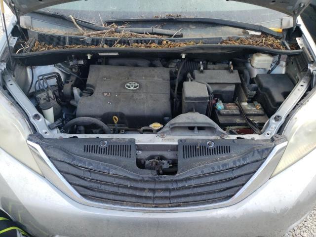 Photo 6 VIN: 5TDKK3DC3BS058578 - TOYOTA SIENNA LE 