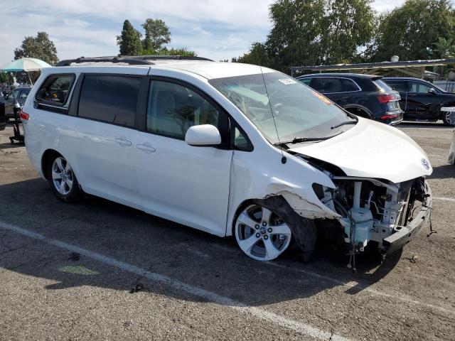 Photo 3 VIN: 5TDKK3DC3BS077664 - TOYOTA SIENNA LE 