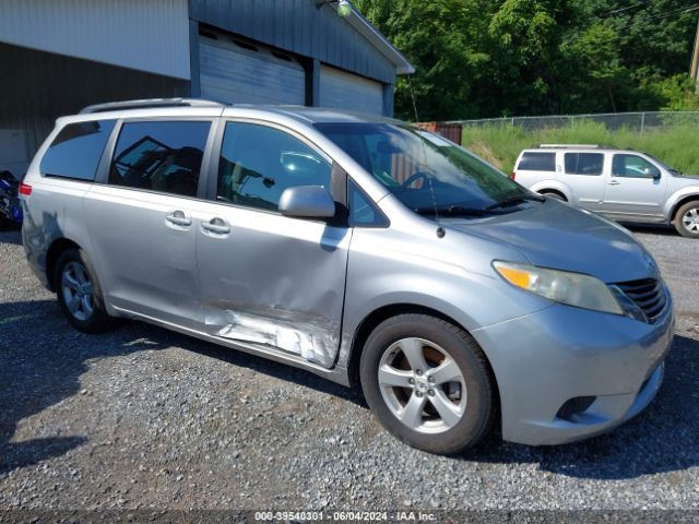 Photo 5 VIN: 5TDKK3DC3BS079673 - TOYOTA SIENNA 