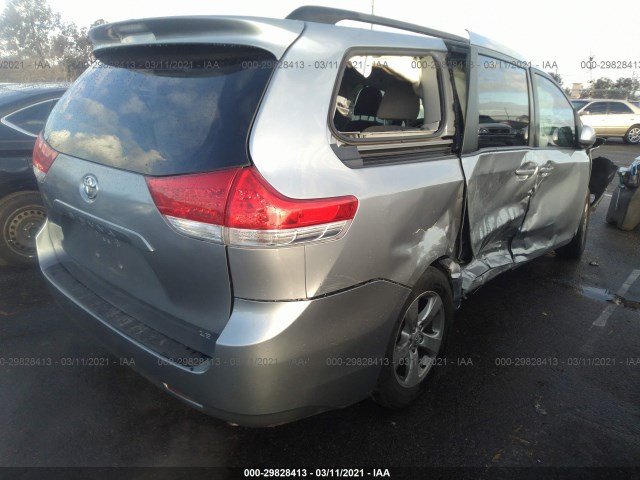 Photo 3 VIN: 5TDKK3DC3BS102580 - TOYOTA SIENNA 